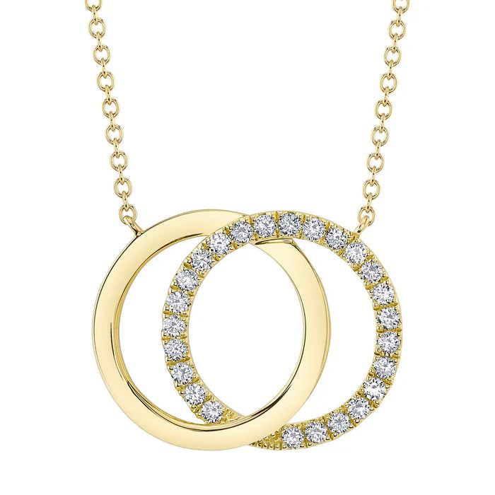 Diamond Love Knot Circle Necklace in Yellow